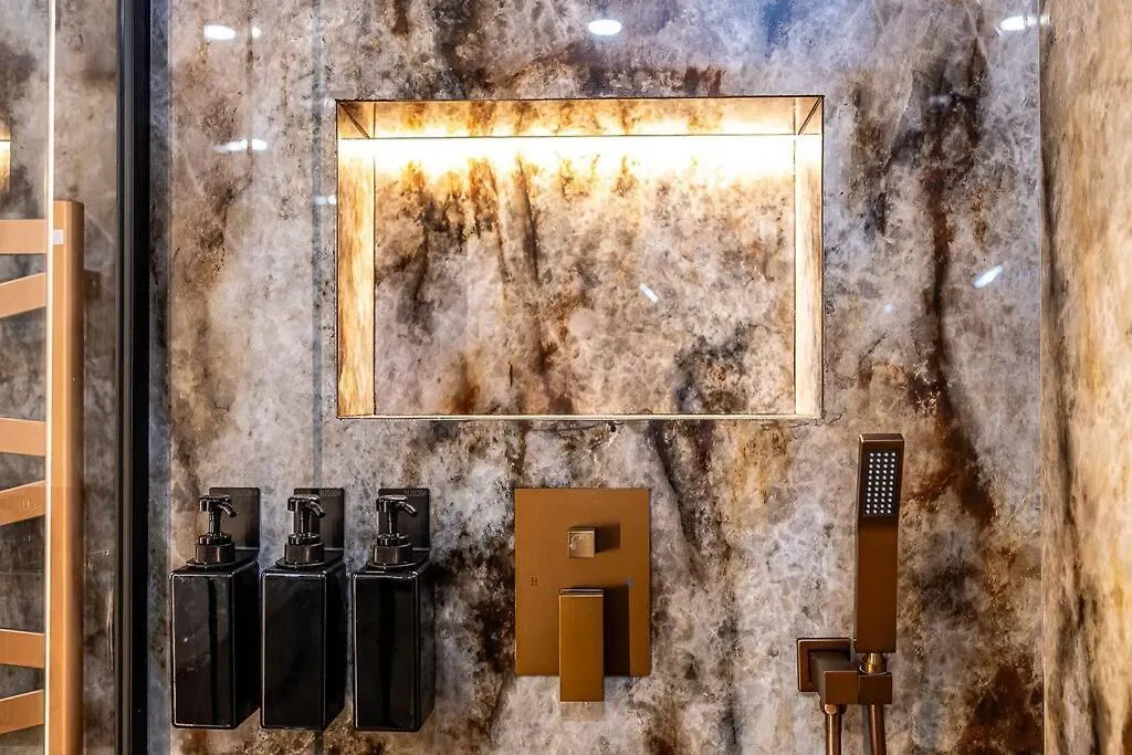 B Luxe Triplex, Cinema Near Place Des Vosges Ac Apartamento